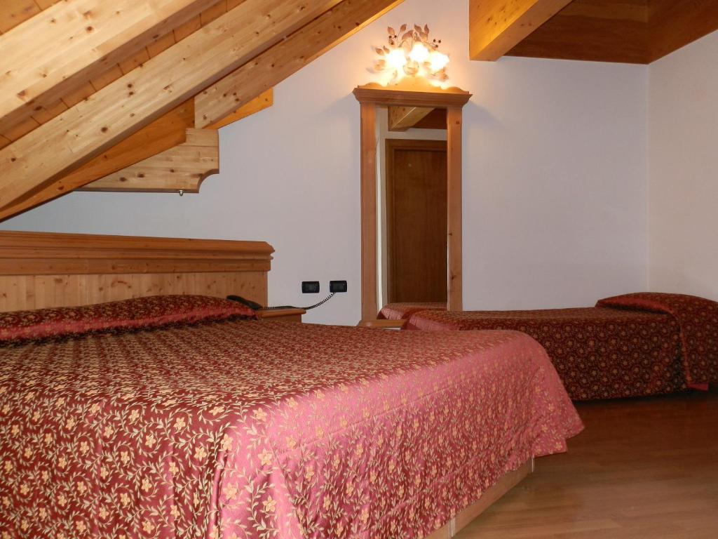 Hotel Milano Asiago Zimmer foto